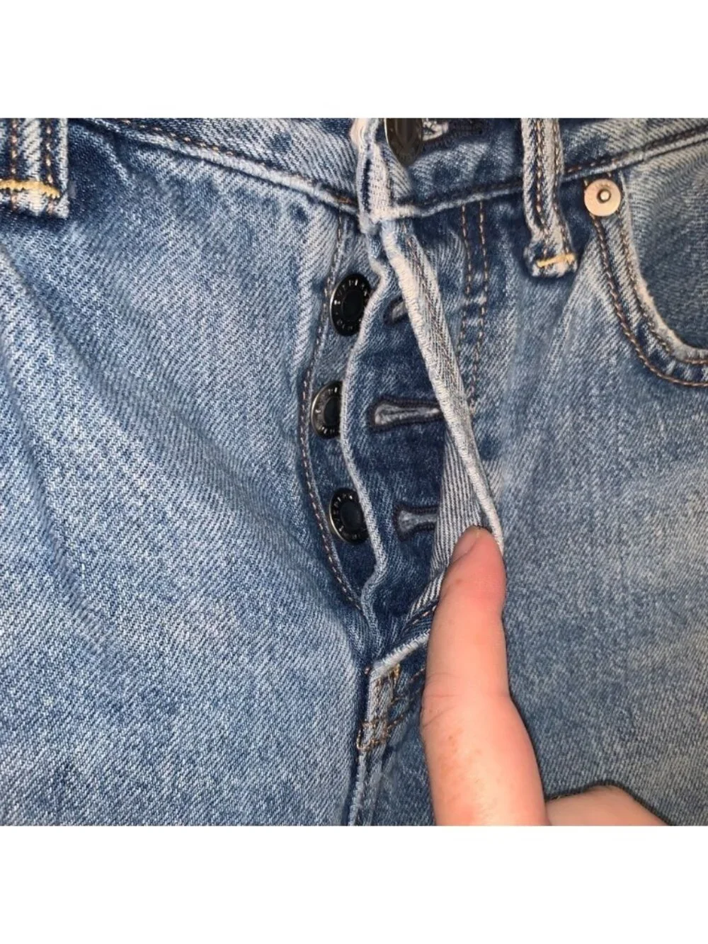 Everlane O-S Boy Friend Distressed Cropped Blue Jeans 25